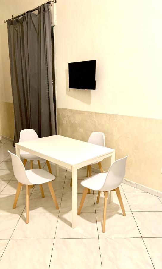 Flyresidence Garibaldi Naples Exterior photo