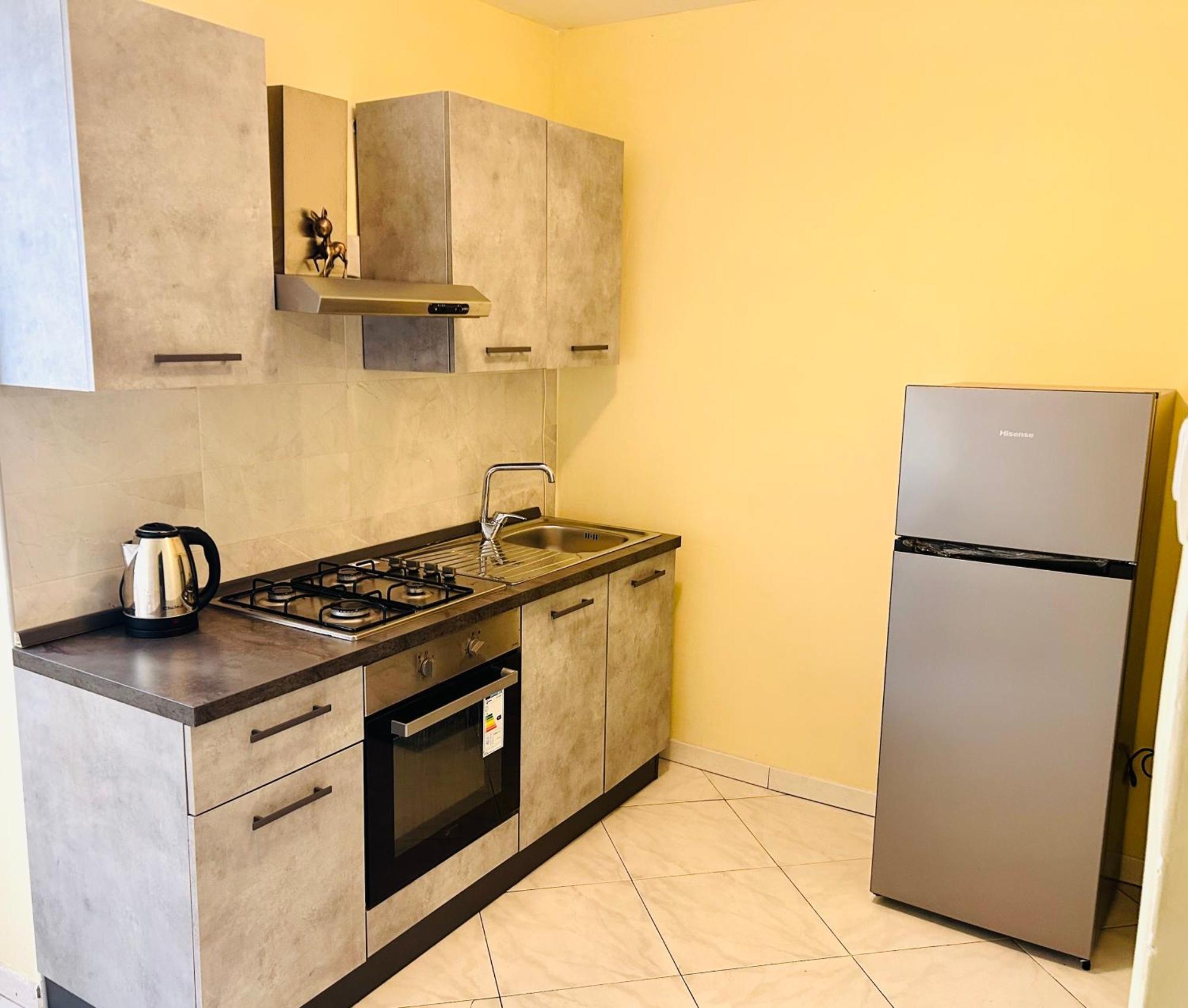 Flyresidence Garibaldi Naples Exterior photo